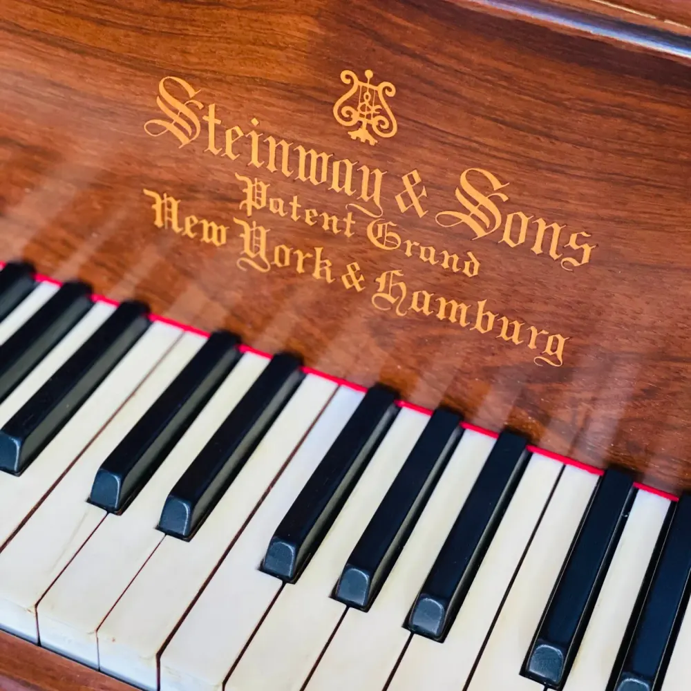 Steinway & Sons keyboard, carefully moved by PianoSpeed